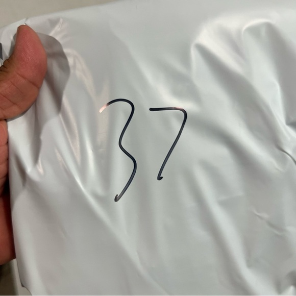 Van Heusen Men Red Button Down Shirt Lux Sateen Size 18 34/35 - Picture 7 of 7